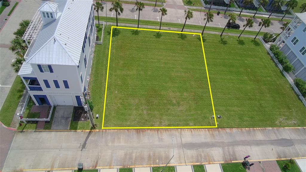 810 & 814 Ramsar Road, Galveston, Texas image 2