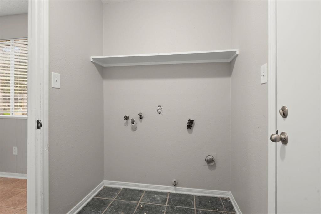 Houston, Texas 77099, United States, 3 Bedrooms Bedrooms, ,2 BathroomsBathrooms,Residential,Pending,142340