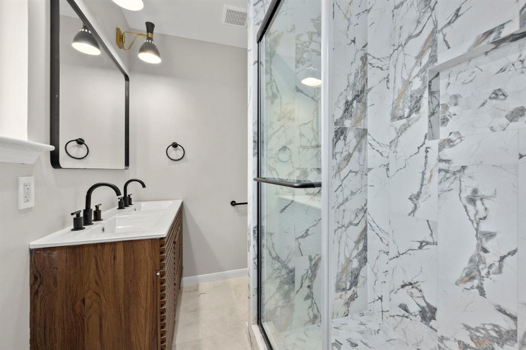 Houston, Texas 77099, United States, 3 Bedrooms Bedrooms, ,2 BathroomsBathrooms,Residential,Pending,142340