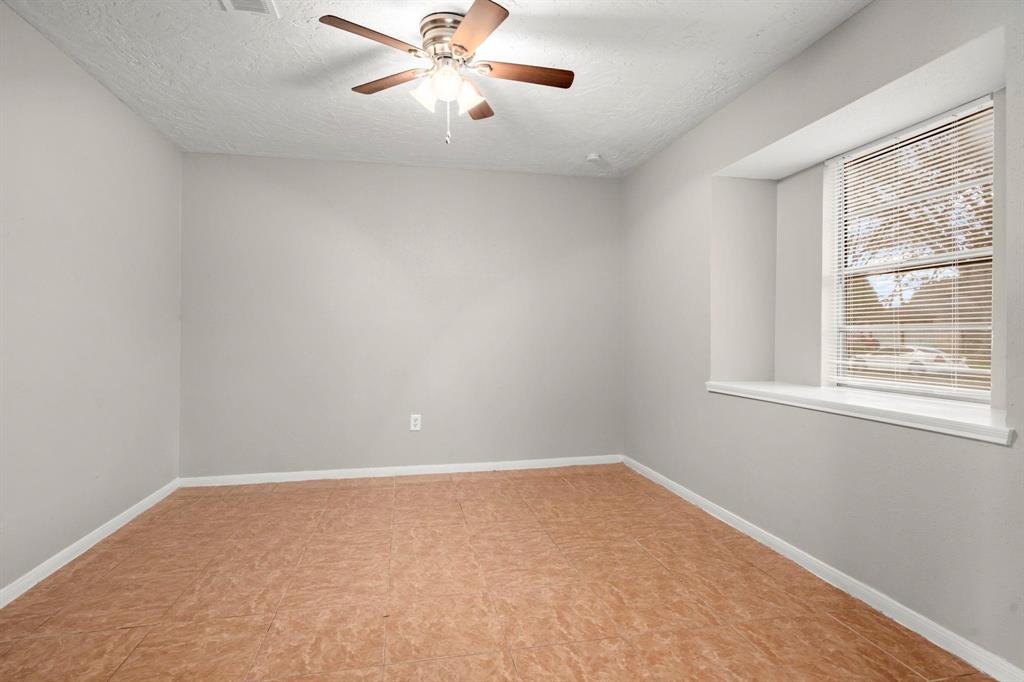 Houston, Texas 77099, United States, 3 Bedrooms Bedrooms, ,2 BathroomsBathrooms,Residential,Pending,142340