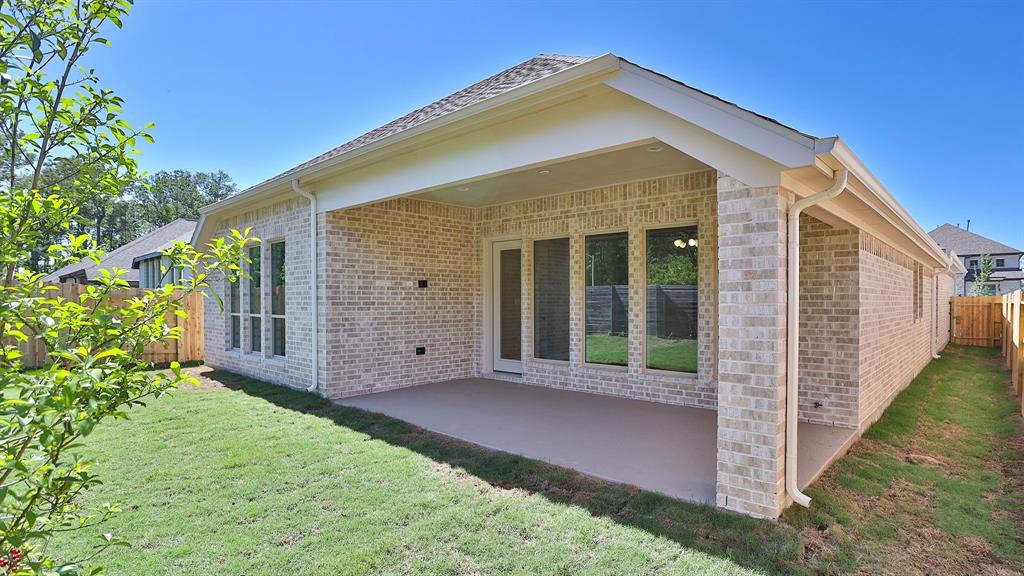 15711 Koi Gardens Lane, Conroe, Texas image 13