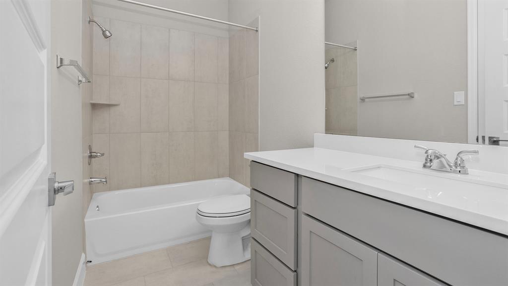 15711 Koi Gardens Lane, Conroe, Texas image 10