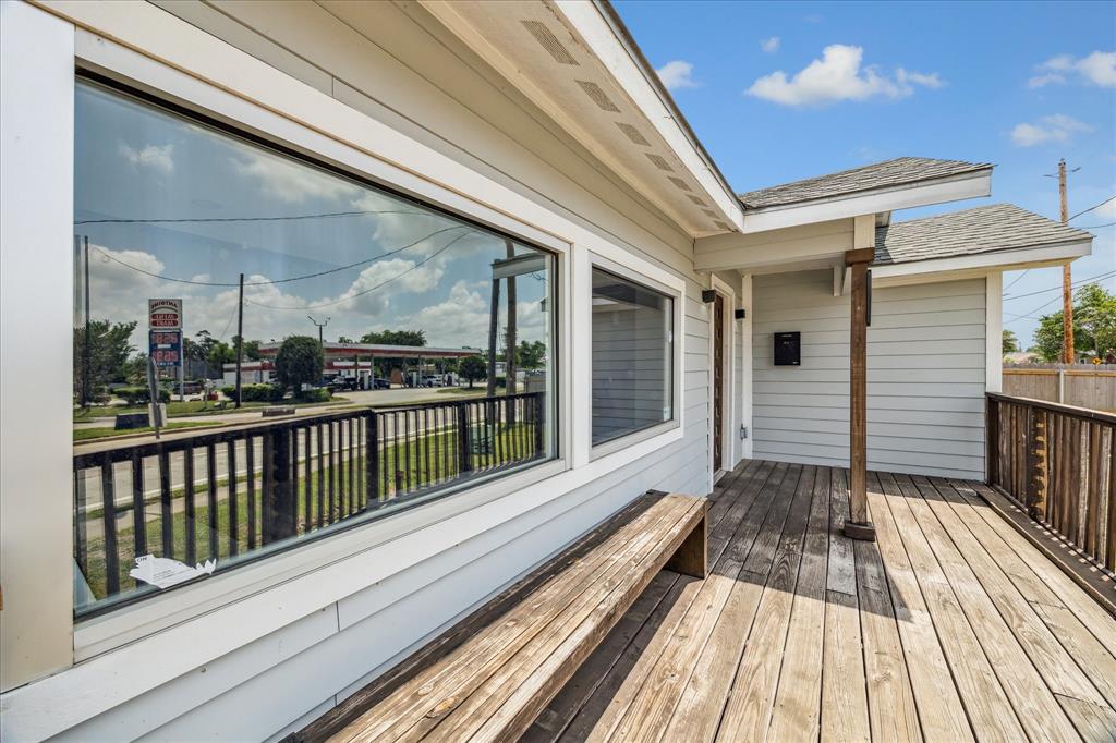 2106 Antoine Drive, Houston, Texas image 3