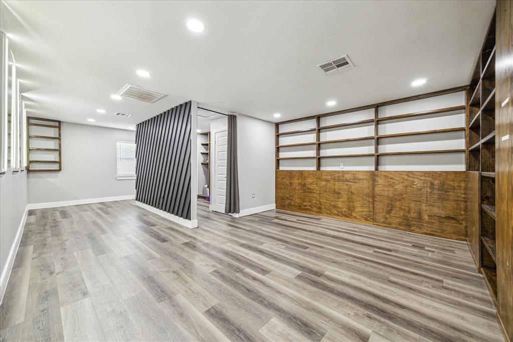 2106 Antoine Drive, Houston, Texas image 11
