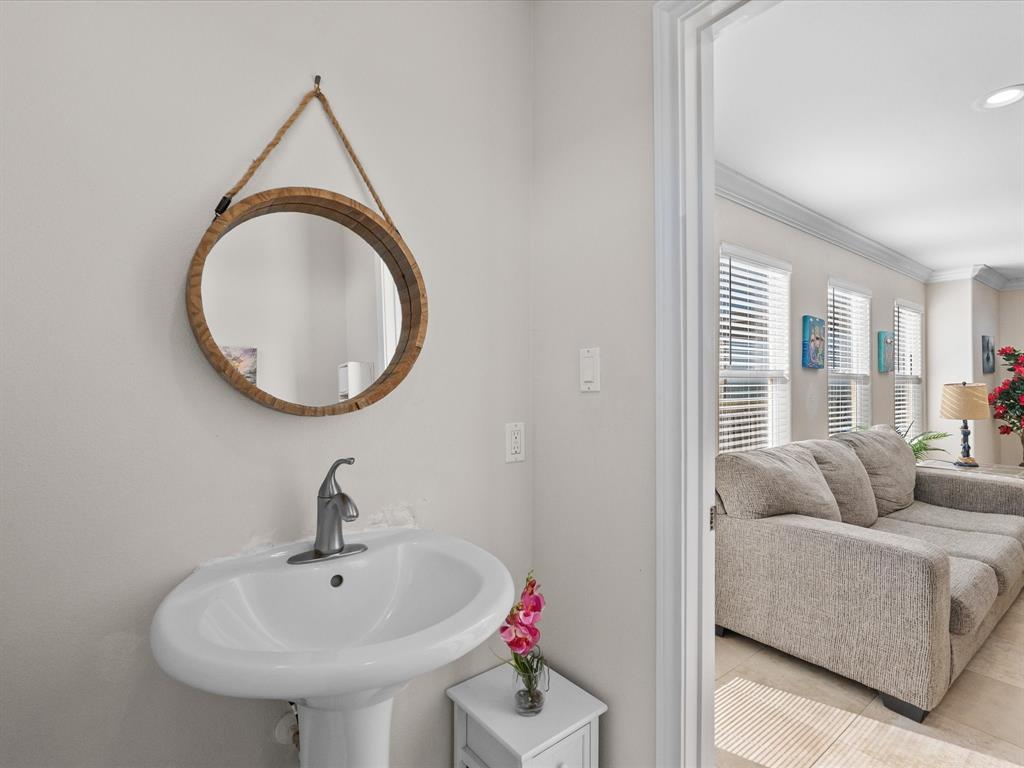 111 Beach Drive, Surfside Beach, Texas image 30