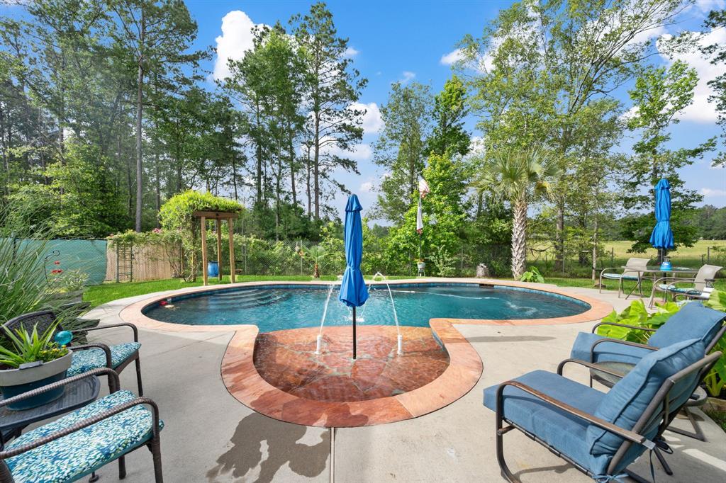 179 Roma, Livingston, Texas image 5