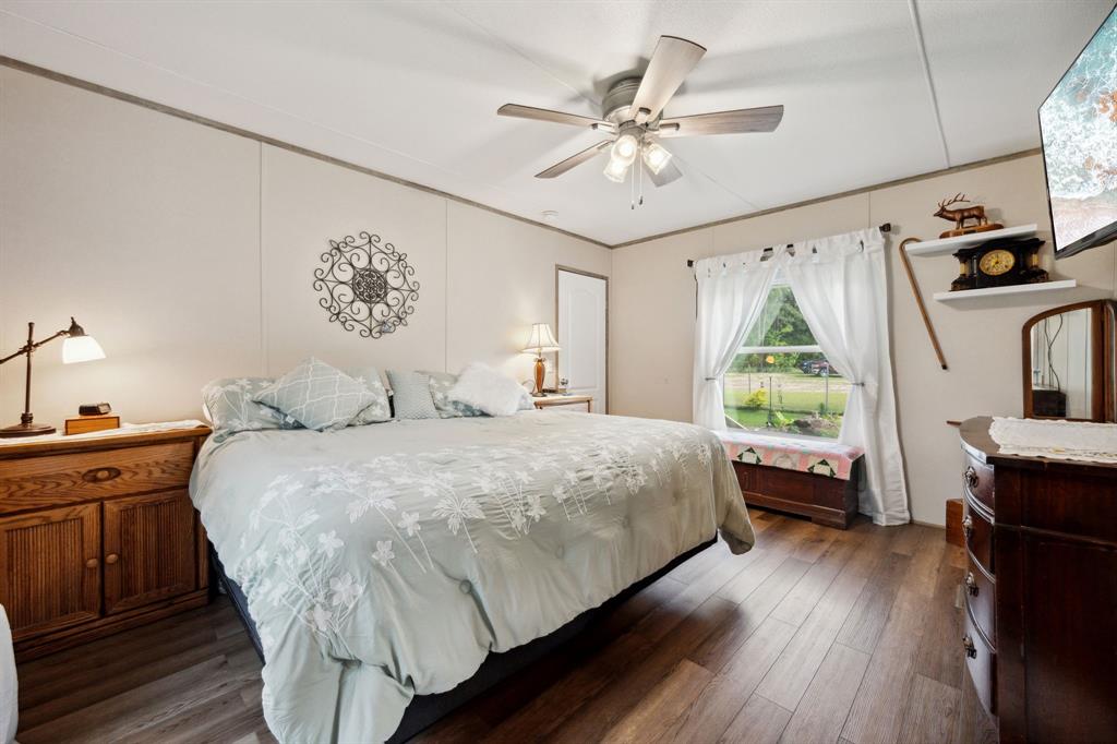 179 Roma, Livingston, Texas image 16
