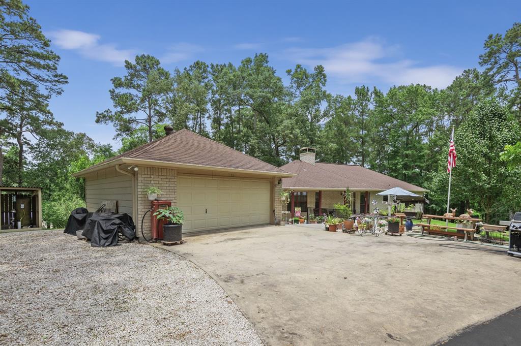 238 Robin Dawn, Livingston, Texas image 3