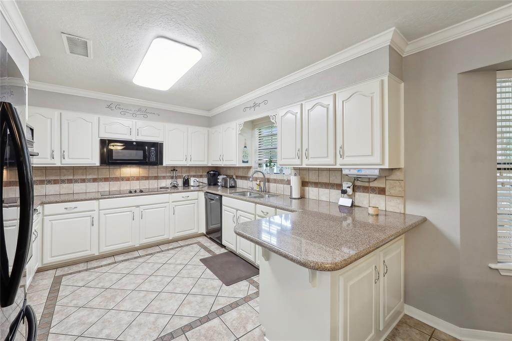 1315 Pine Lane, Port Neches, Texas image 10