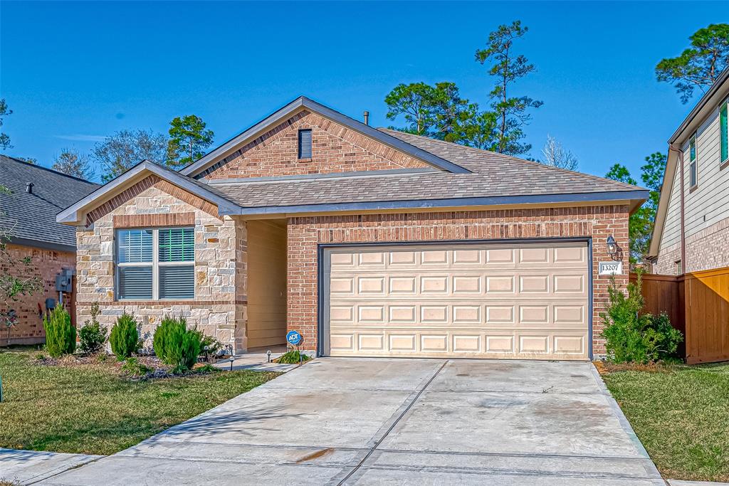 13207 Moorlands Hills Drive, Humble, Texas image 2