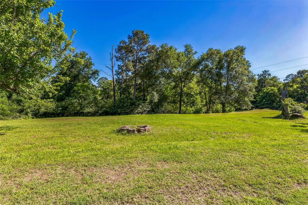 250 W Carrington, Centerville, Texas image 20