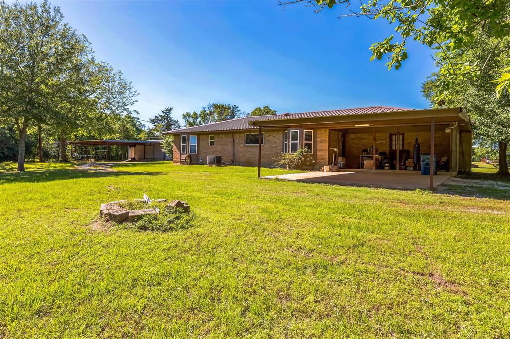 250 W Carrington, Centerville, Texas image 19