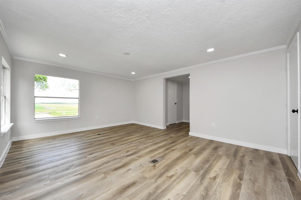 20520 Spruce Forest Drive, Guy, Texas image 18