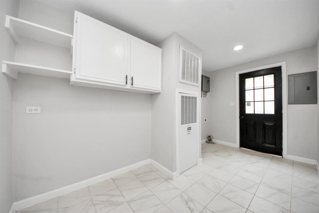 20520 Spruce Forest Drive, Guy, Texas image 23