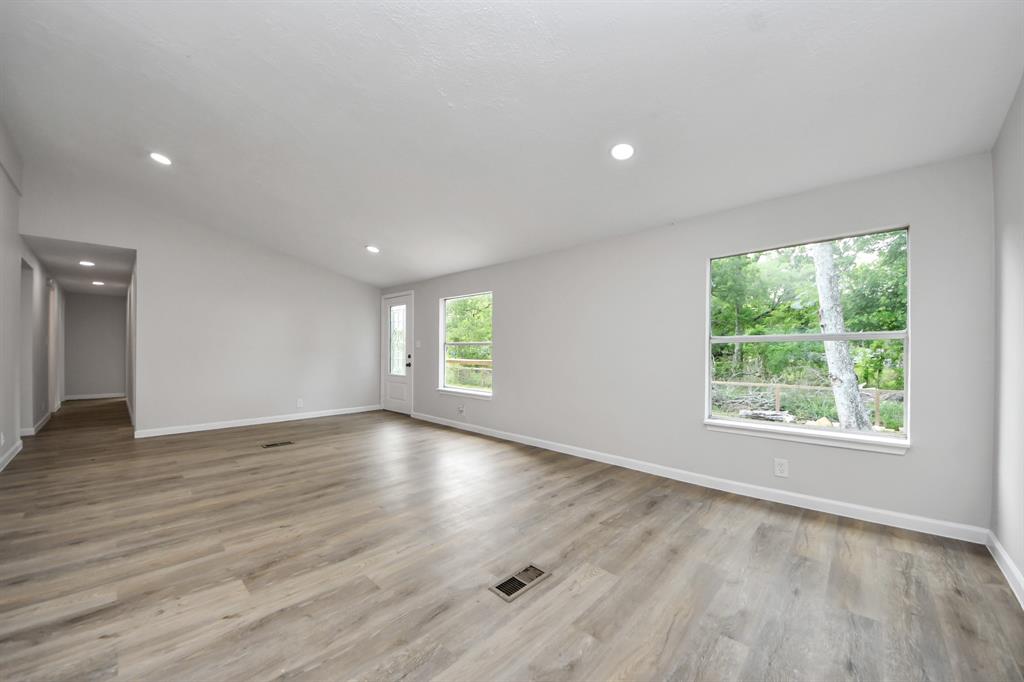 20520 Spruce Forest Drive, Guy, Texas image 10