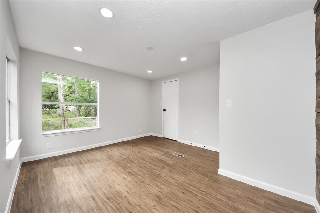 20520 Spruce Forest Drive, Guy, Texas image 32