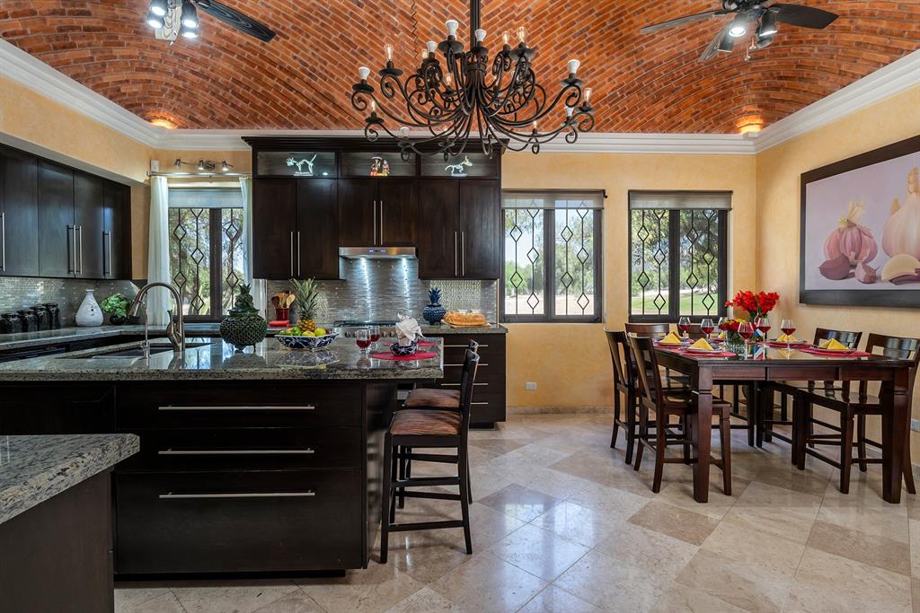 37718, Mexico, 5 Bedrooms Bedrooms, ,6 BathroomsBathrooms,Residential,Active,51557