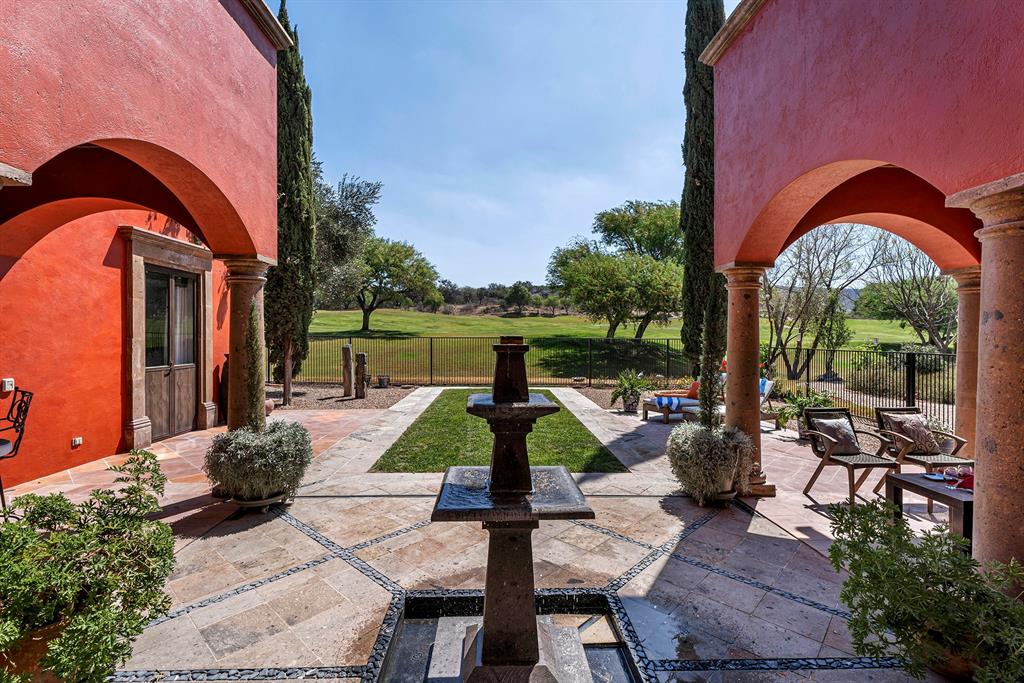 37718, Mexico, 5 Bedrooms Bedrooms, ,6 BathroomsBathrooms,Residential,Active,51557