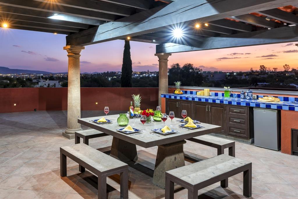 37718, Mexico, 5 Bedrooms Bedrooms, ,6 BathroomsBathrooms,Residential,Active,51557