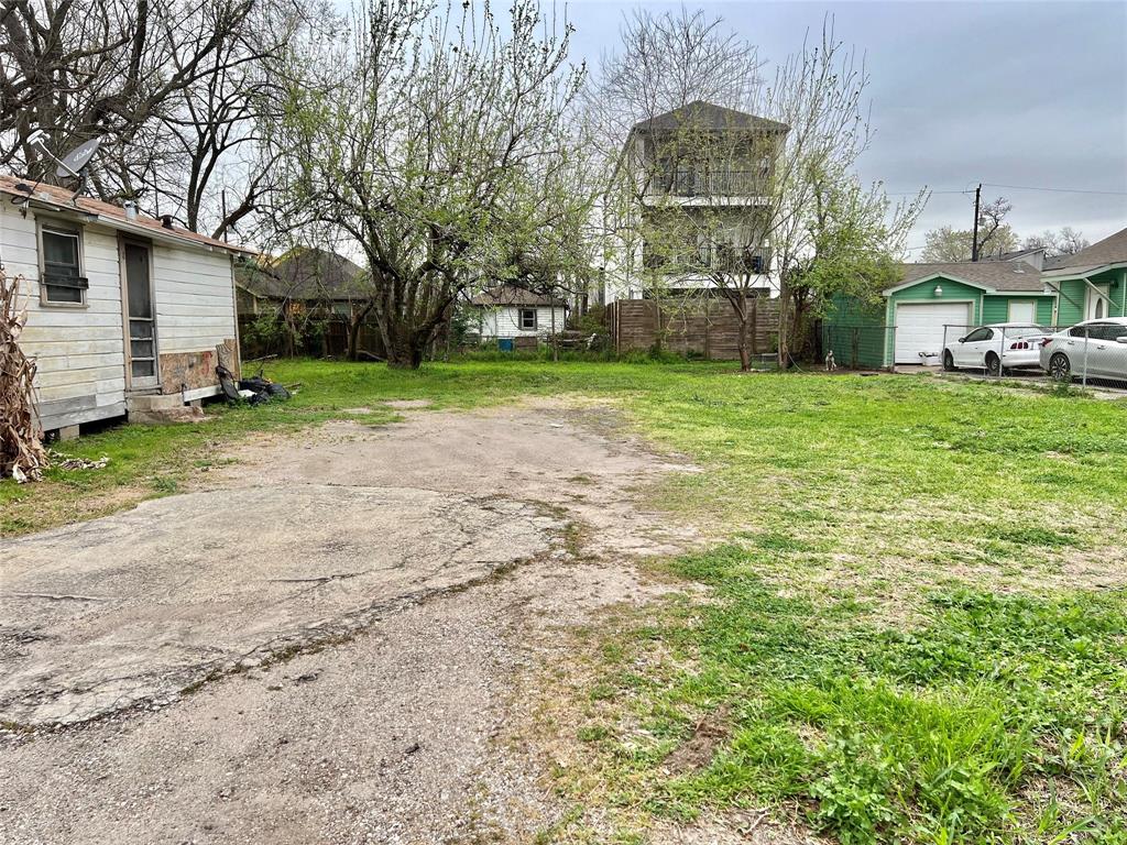 133 E 31st 1/2 Street, Houston, Texas image 4