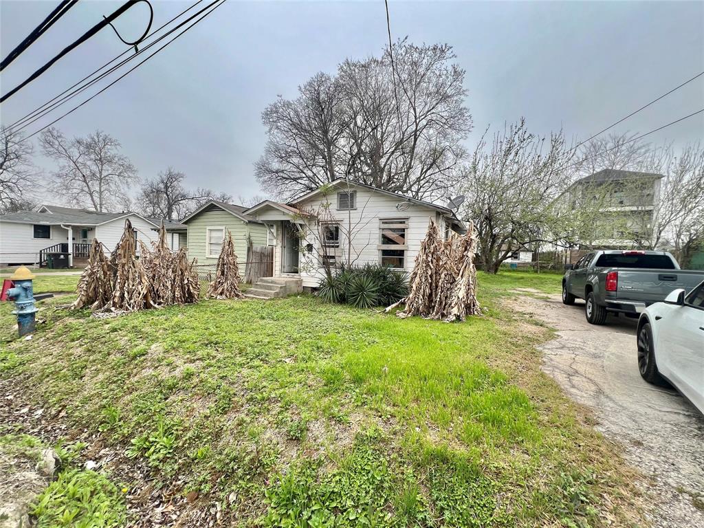133 E 31st 1/2 Street, Houston, Texas image 2