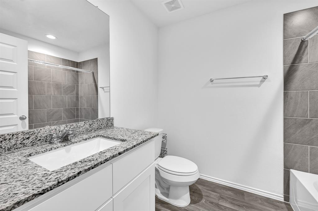 Photo 4 of 23 of 2020 Woodlark Way house