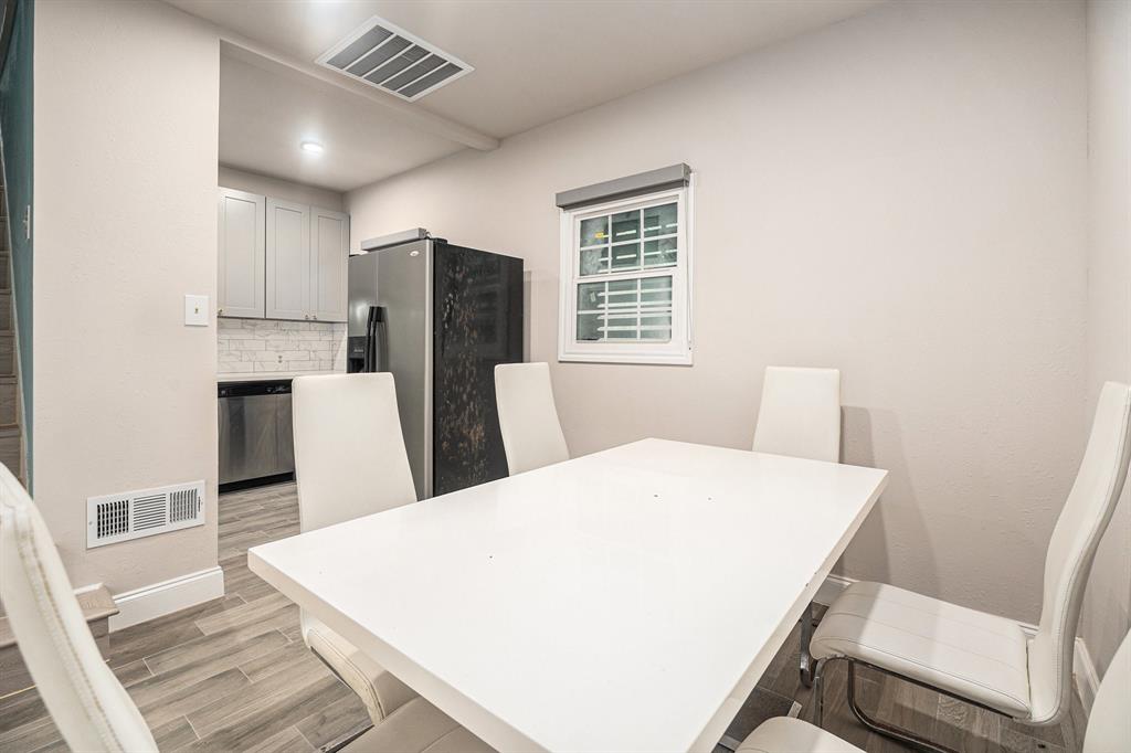 1028 Avenue M 1/2, Galveston, Texas image 17