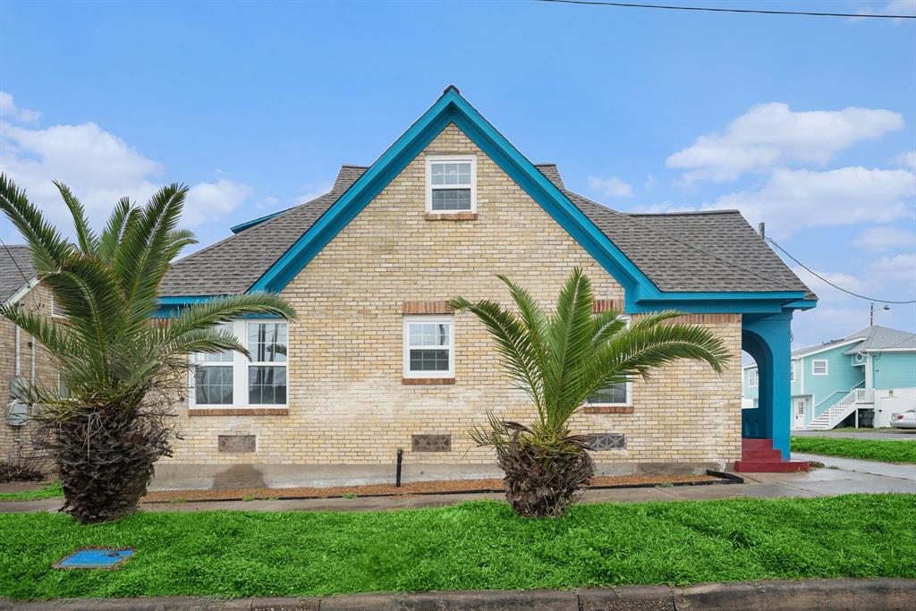 1028 Avenue M 1/2, Galveston, Texas image 6