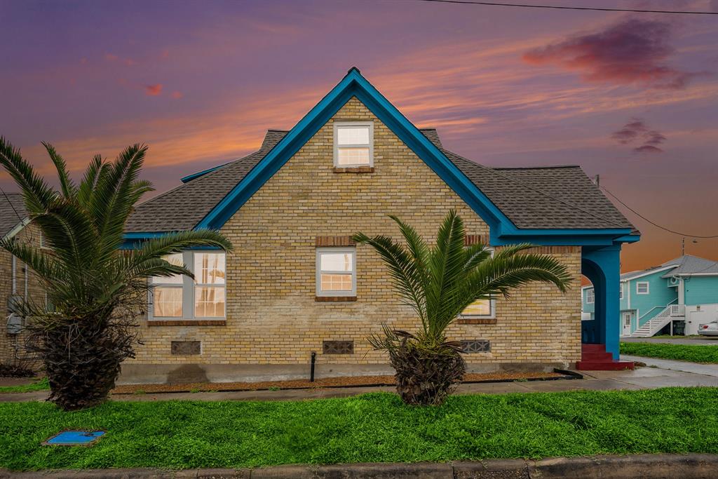 1028 Avenue M 1/2, Galveston, Texas image 30