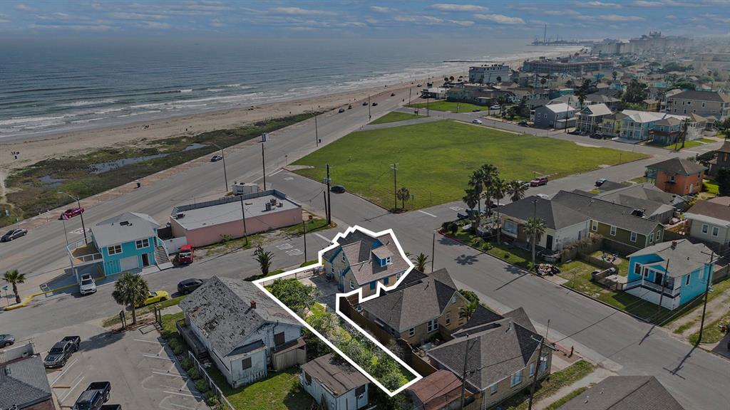 1028 Avenue M 1/2, Galveston, Texas image 31