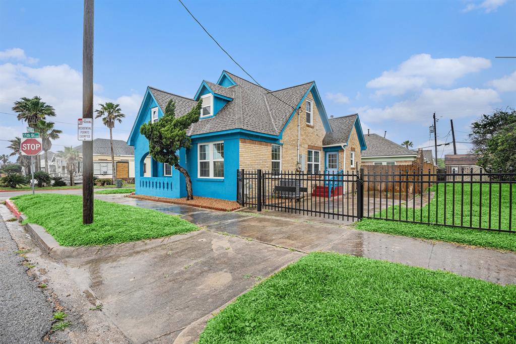 1028 Avenue M 1/2, Galveston, Texas image 4