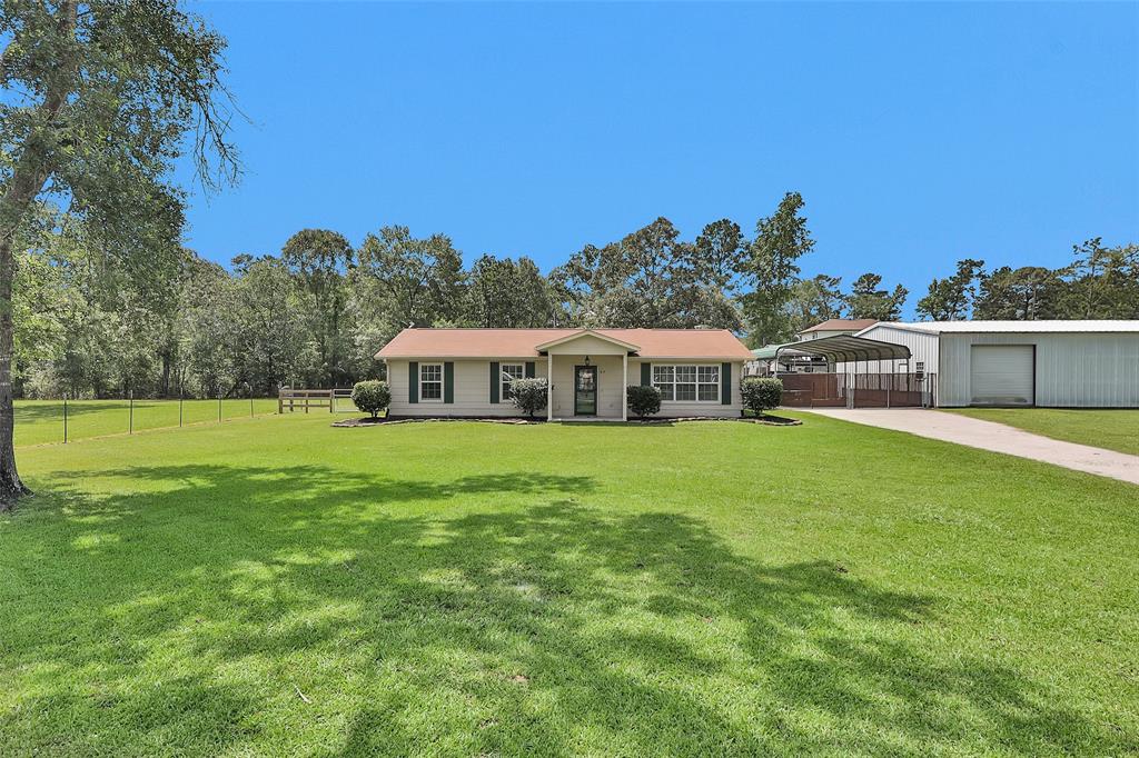 814 Whipporwill Road, Conroe, Texas image 3