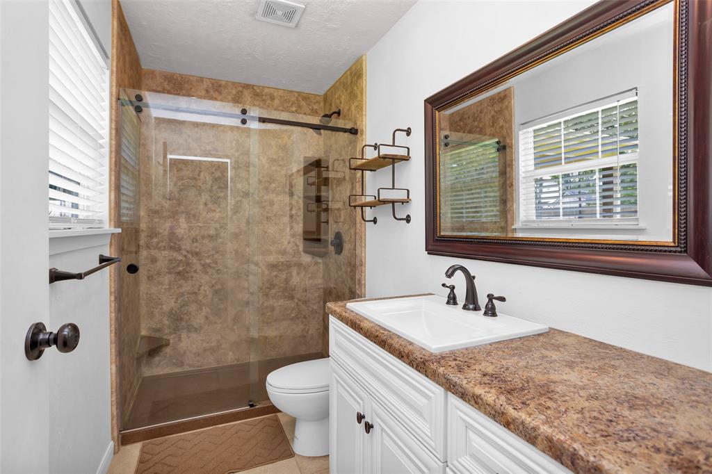 814 Whipporwill Road, Conroe, Texas image 31