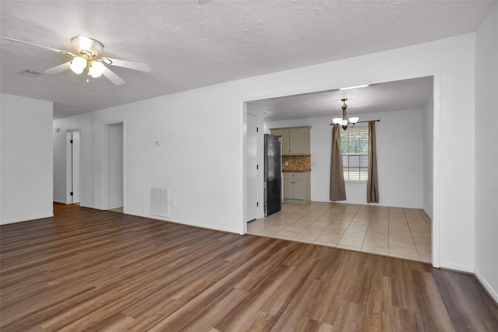814 Whipporwill Road, Conroe, Texas image 10