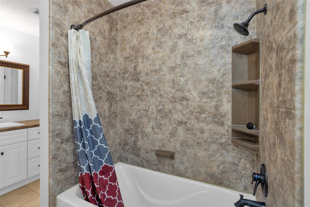 814 Whipporwill Road, Conroe, Texas image 23