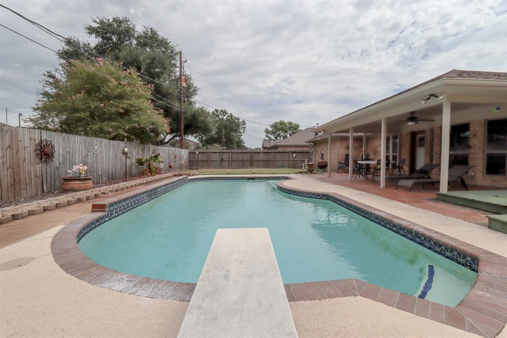 6940 Killarney Drive, Beaumont, Texas image 33