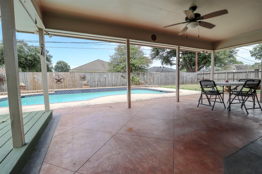 6940 Killarney Drive, Beaumont, Texas image 32