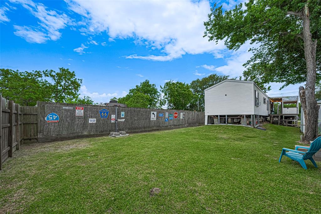 333 9th St St, San Leon, Texas image 19