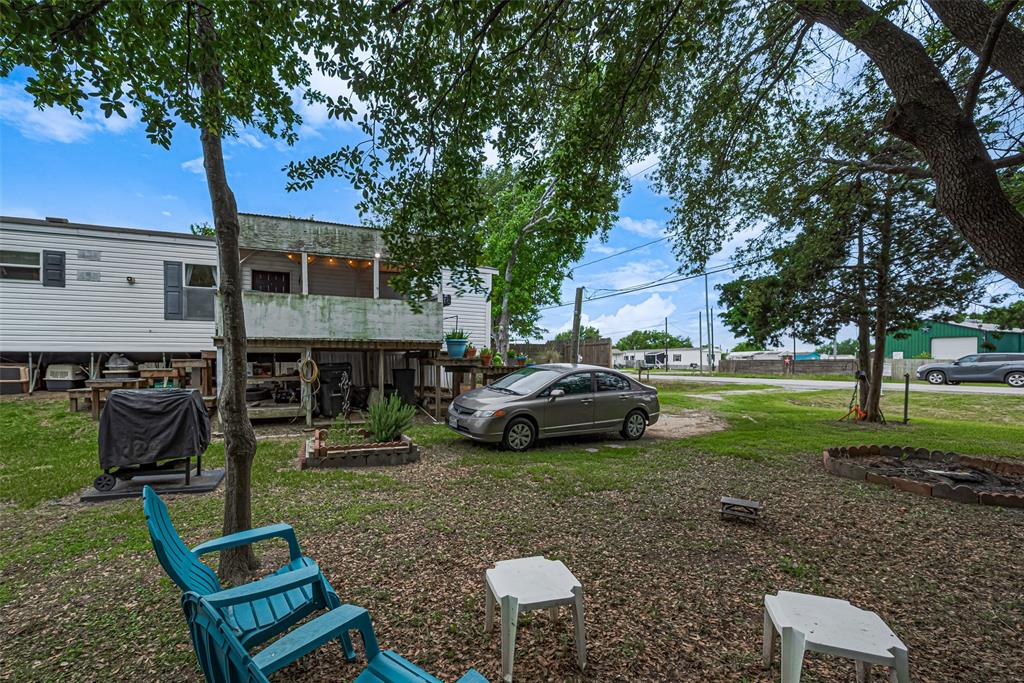 333 9th St St, San Leon, Texas image 2