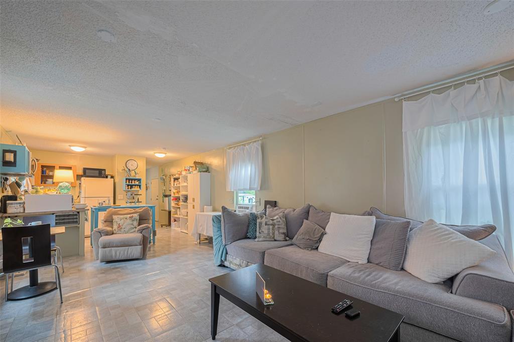 333 9th St St, San Leon, Texas image 9