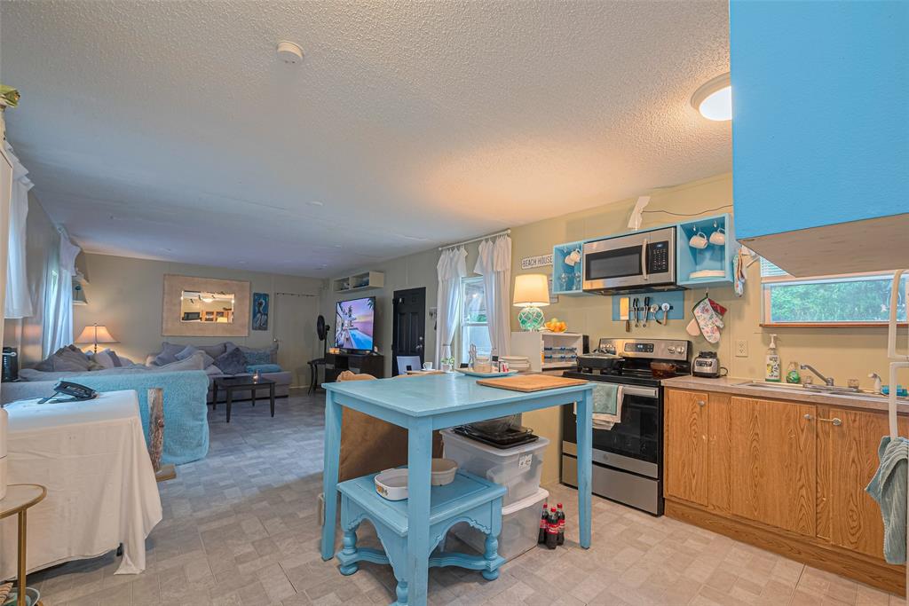 333 9th St St, San Leon, Texas image 13