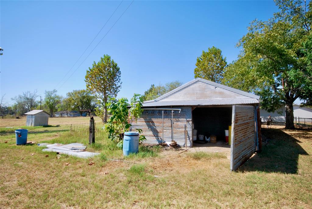 171 Fm 2616, Hallettsville, Texas image 38