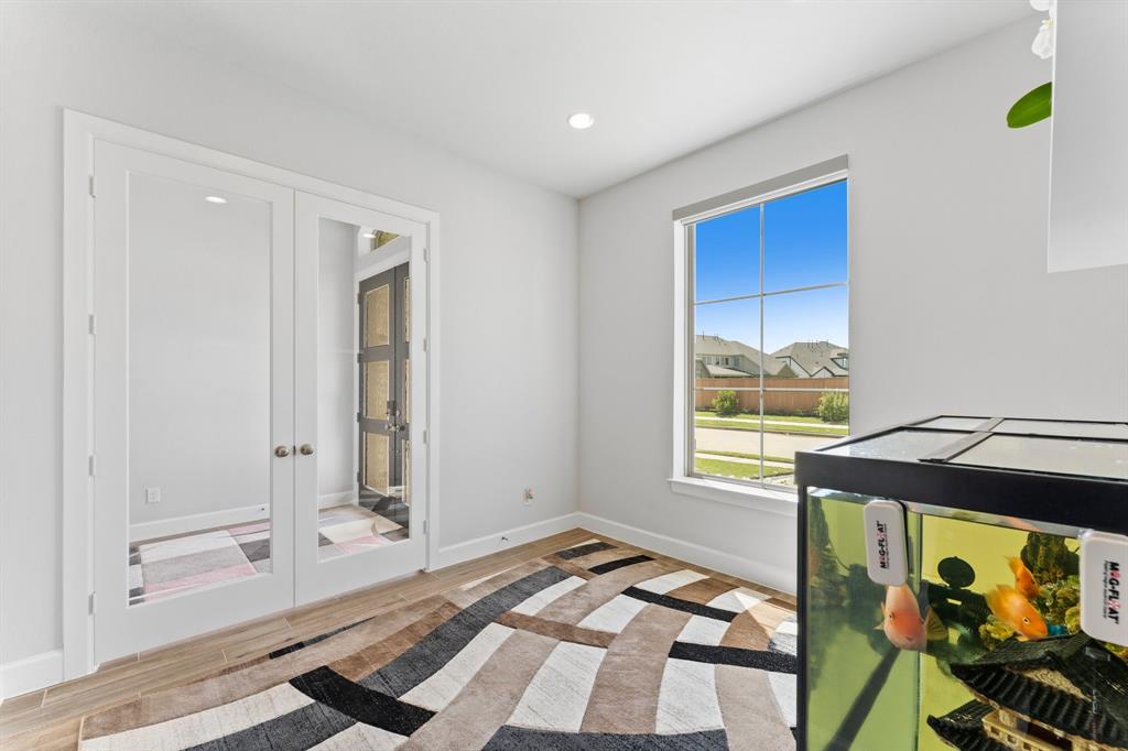 7707 Laurel Bloom Lane