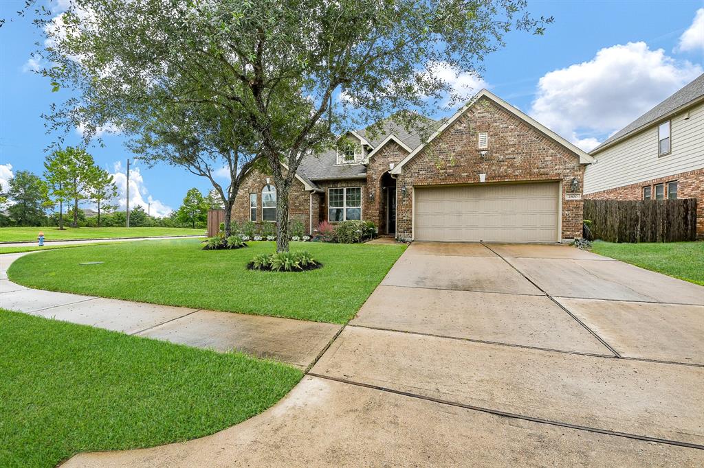 2800 Spencer Court, Pearland, Texas image 5