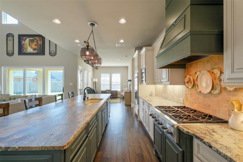 6919 Champion Trail, Katy, Texas image 15