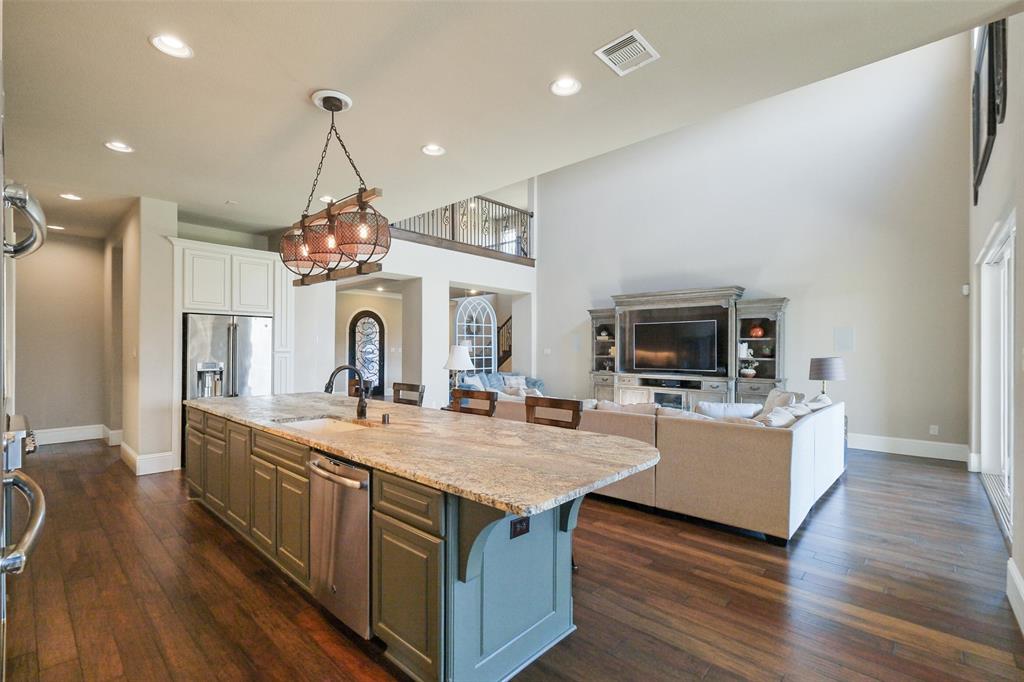 6919 Champion Trail, Katy, Texas image 17