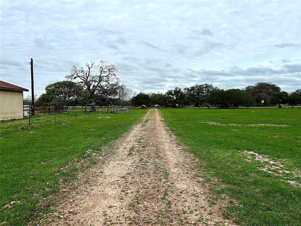 691 Gandy Bend Rd, Edna, Texas image 15