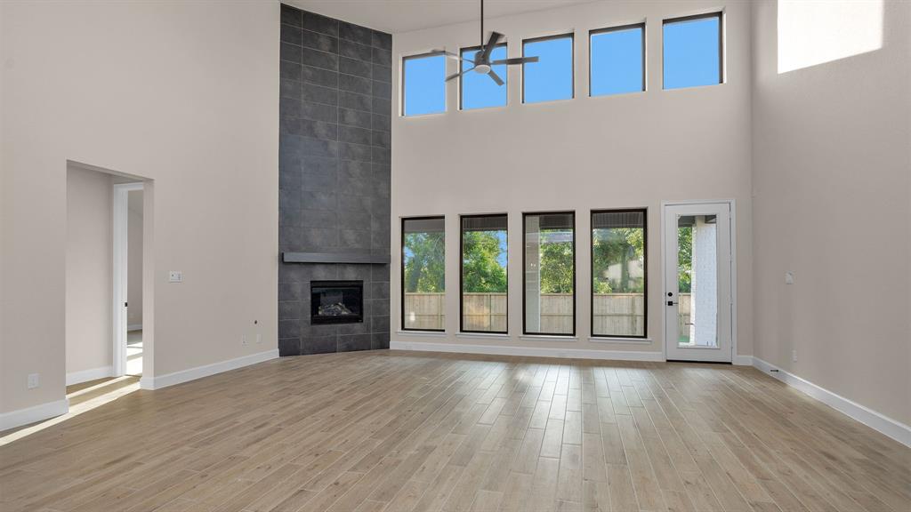 10806 Valencia Bend Drive