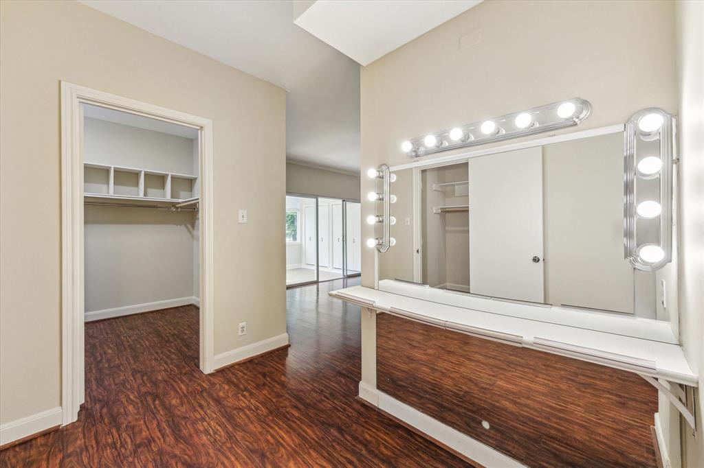 7924 Woodway Drive, Houston, Texas image 18