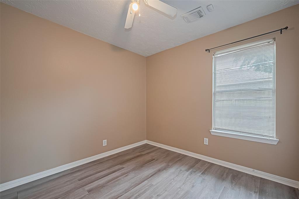4559 Taino Drive, Baytown, Texas image 24